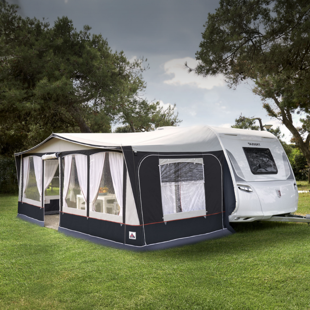 299 € • 3 NOTTI • MAX 4 PERSONE