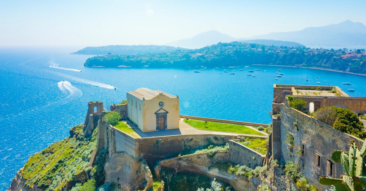 baia-domizia-camping-village-tour-procida-3