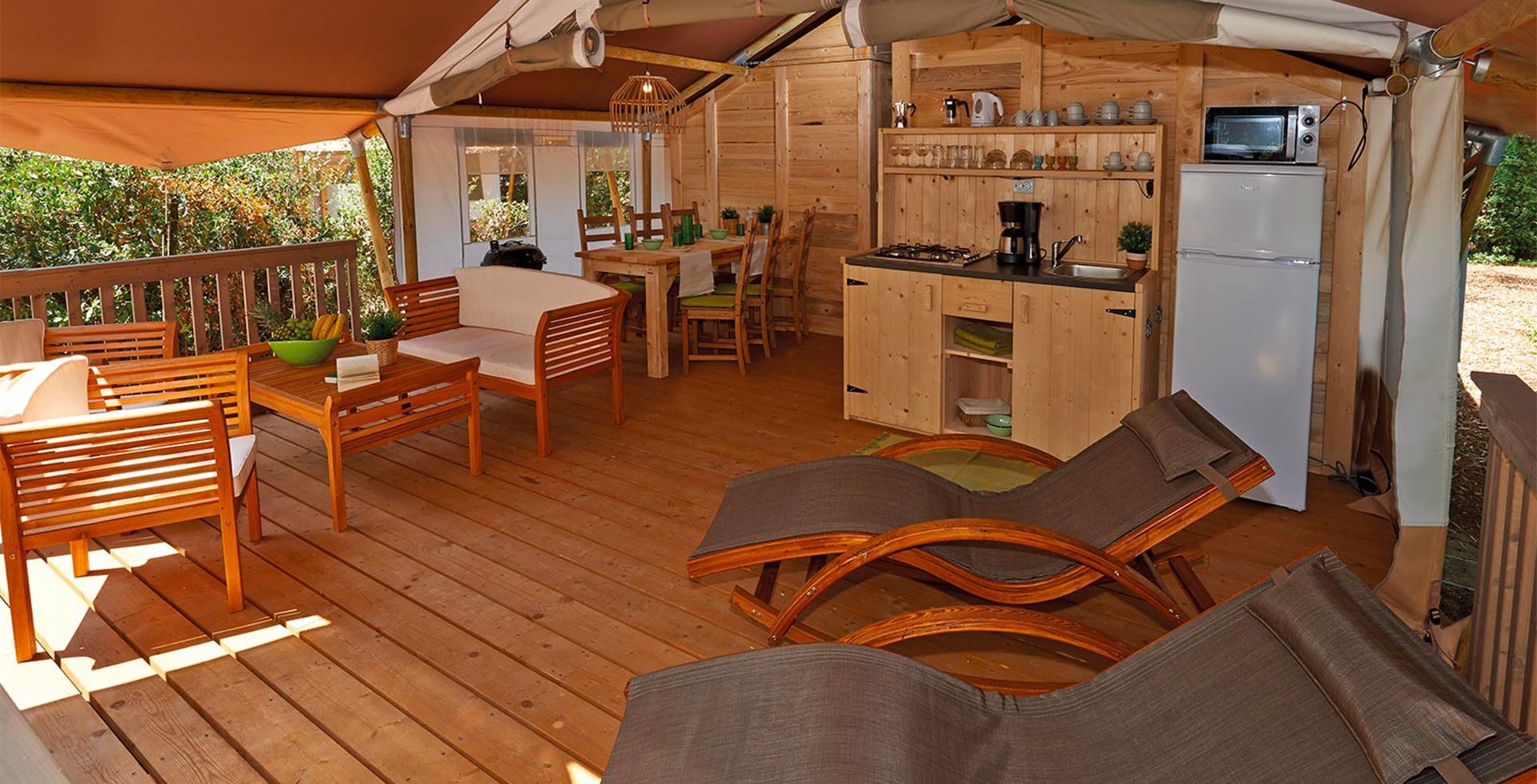 baia-domizia-lodge-tent-4