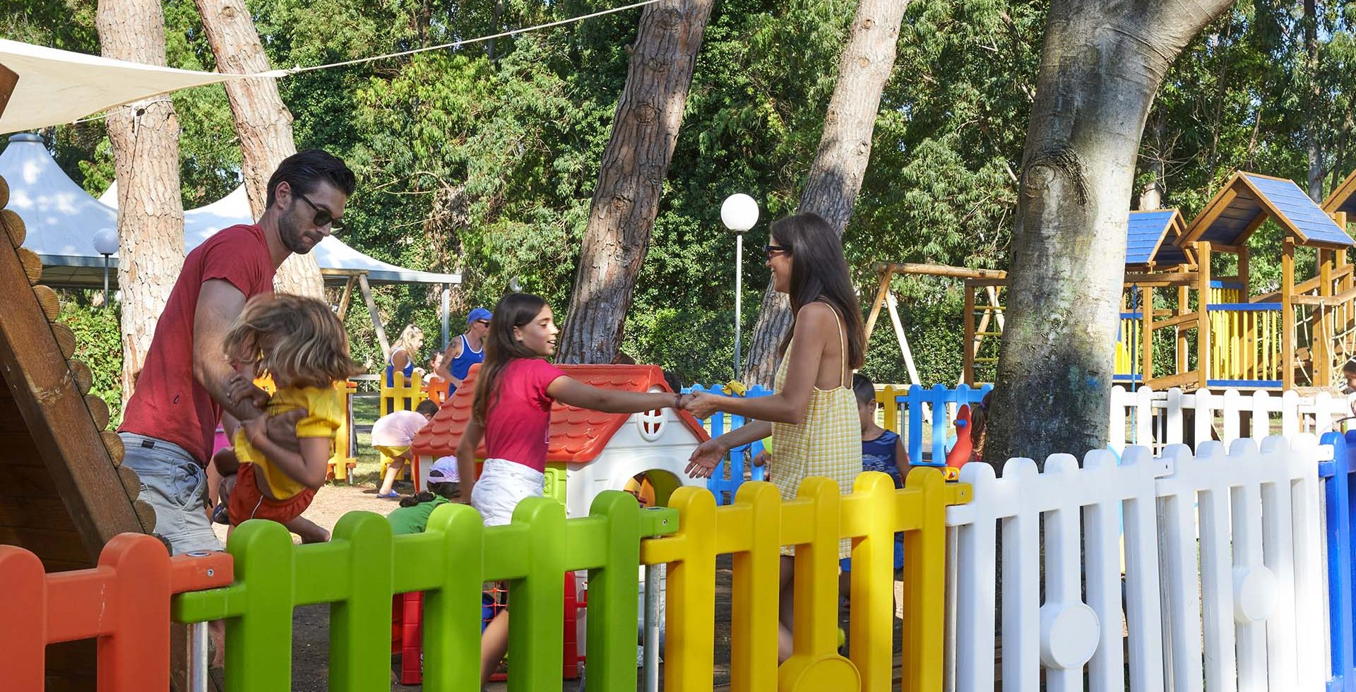 bambini-camping-baia-domizia-campania-mare