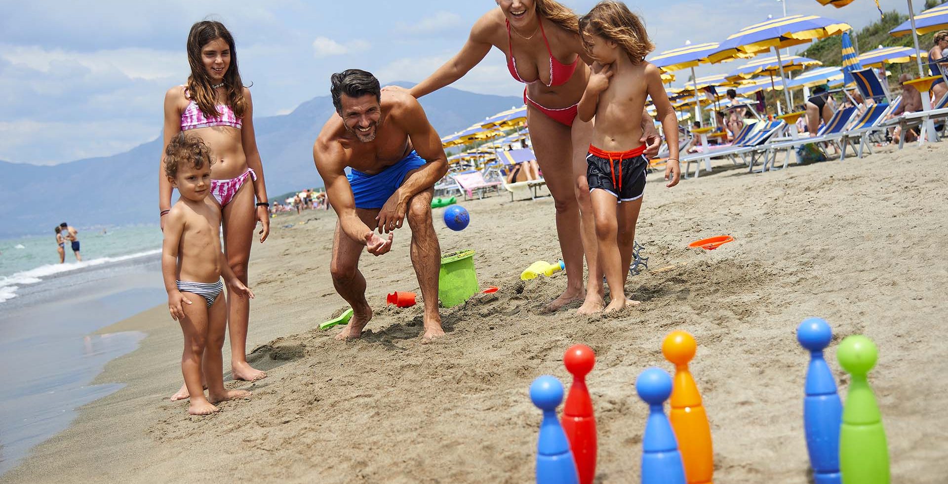 spiaggia-a-baia-domizia-villaggio-mare-campania